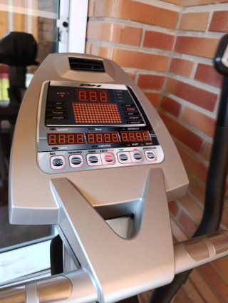 Elíptica BH Iridium Avant