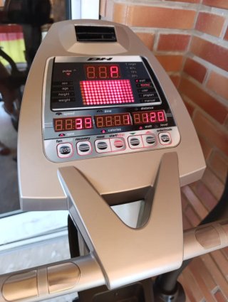 Elíptica BH Iridium Avant