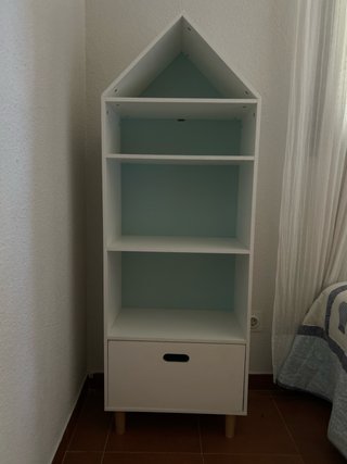 Estantería infantil casita