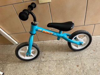 Bicicleta infantil azul