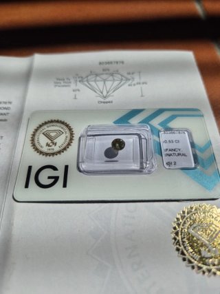 Diamante IGI 0.53 Ct Fancy Natural SI2