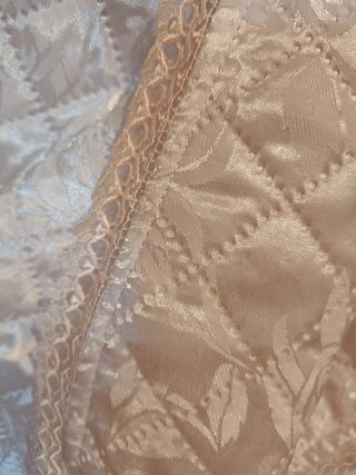 Bata vintage guatiné rosa