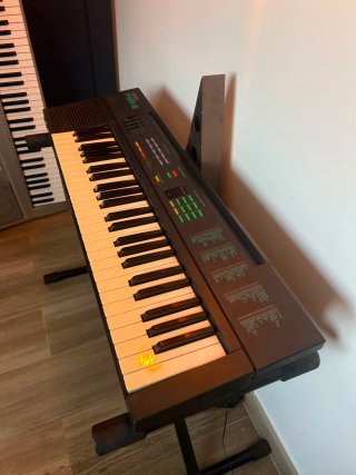 Teclado Yamaha PSR-F