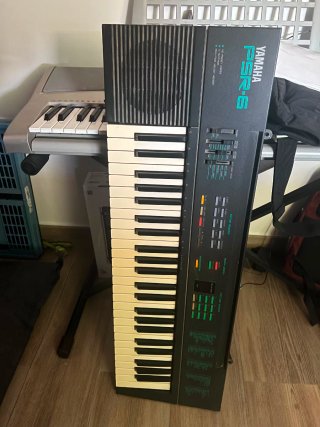 Teclado Yamaha PSR-F