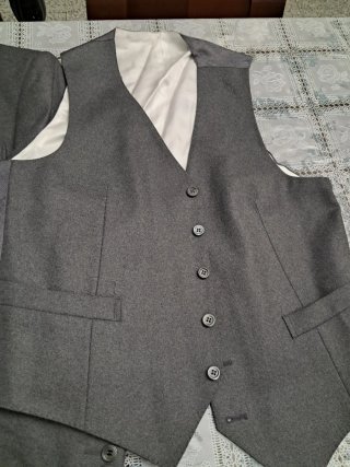Traje de lana de caballero gris