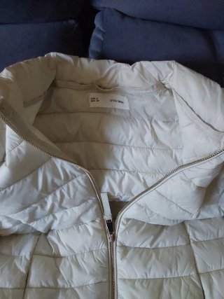 Chaqueta acolchada Sfera BASIC Talla S Beige