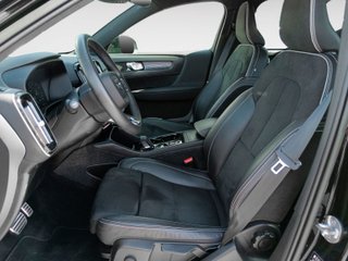 Volvo XC40 B3 Gasolina Mild hybrid Plus Dark Auto 120 kW (163 CV)