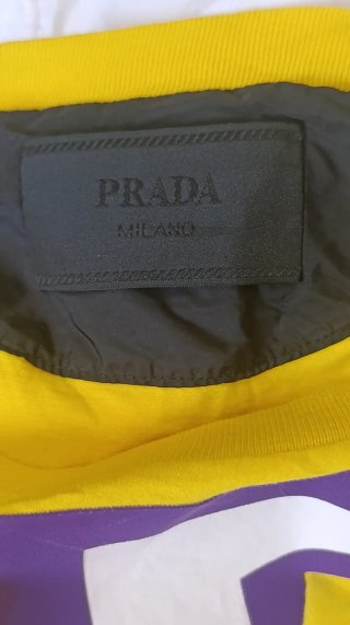 Camiseta Prada Amarilla Rayos