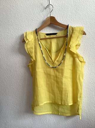Blusa Zara Amarilla Volantes