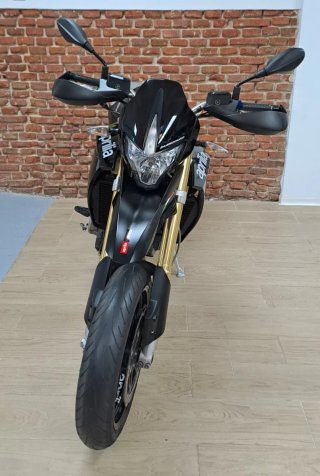 Aprilia Dorsoduro 750