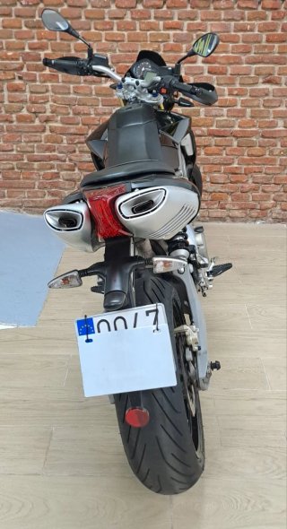 Aprilia Dorsoduro 750