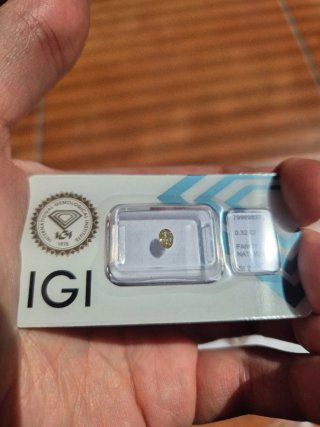 Diamante Amarillo Natural IGI 0.32 Ct