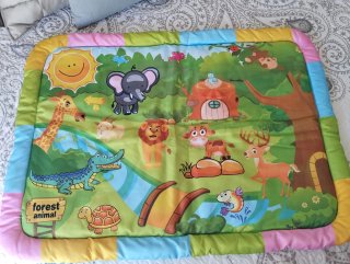 Alfombra de juegos y cojín para bebé