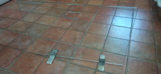 Pantalla salvachispas de cristal y metal