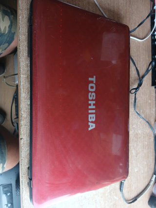 Ordenador portátil Toshiba  inter  core i5 8 d ram