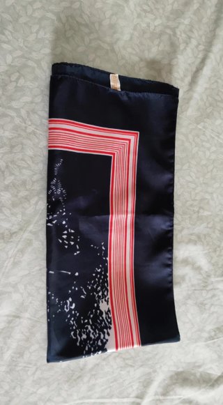 Pañuelo italiano de cuello azul y rojo
