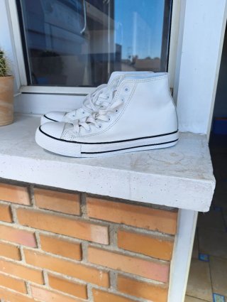 Botas blancas piel sintética talla 41