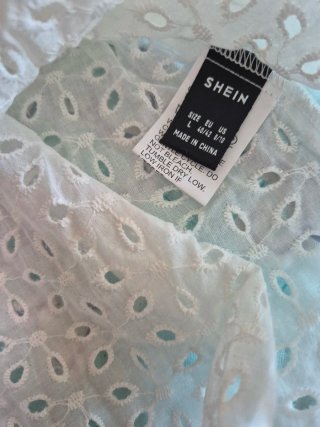 Top blanco Shein tirantes. L