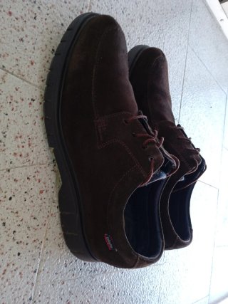 Zapatos Callaghan de ante color marrón