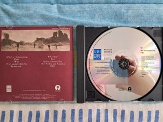 3 Cd's de U2.