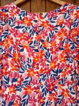 Vestido Naf Naf estampado floral