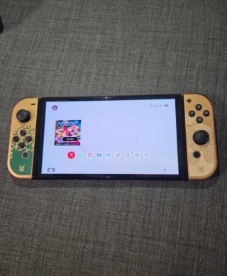Nintendo Switch OLED Zelda Tears of the Kingdom