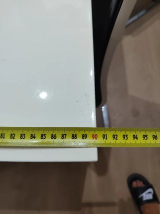 Mesa blanca  160+90 y 4 sillas
