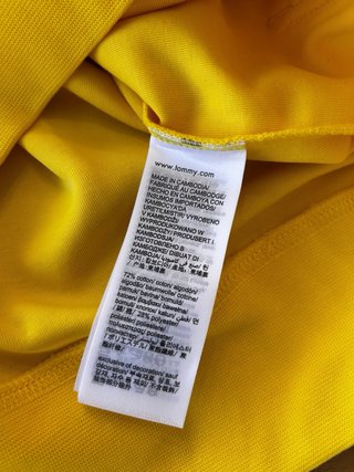 Sudadera con capucha Tommy Hilfiger color amarillo