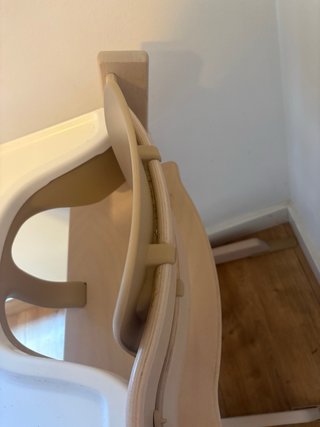 Trona Stokke Trona de madera