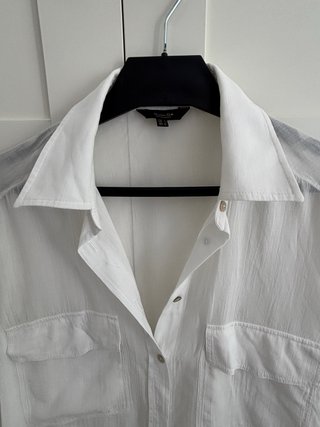 Camisa blanca de algodón