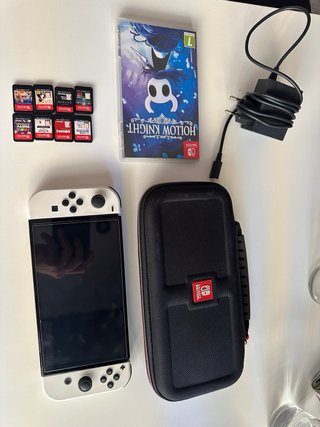 Nintendo Switch OLED Bianca e Nera