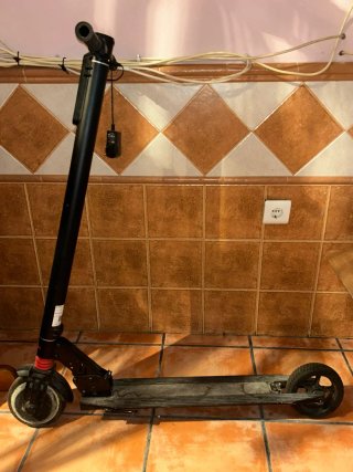 Patinete Eléctrico Negro