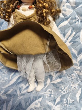 Muñeca de porcelana vintage