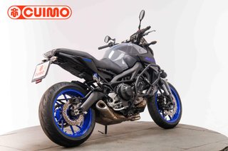 YAMAHA MT 09