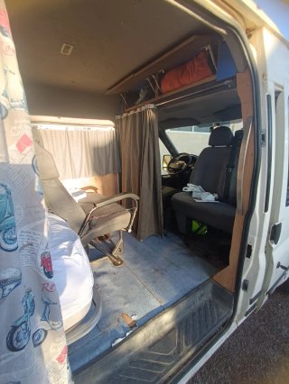 Ford Transit 2000