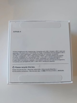 Airpods 4 sin abrir
