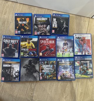 Pacchetto 11 Giochi PS4: Call of Duty, Spiderman, FIFA