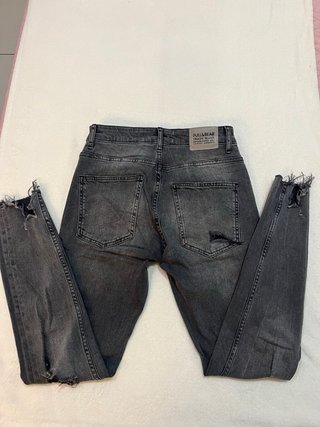Pull&Bear Pantalón Skinny Roto Gris Talla 36 S