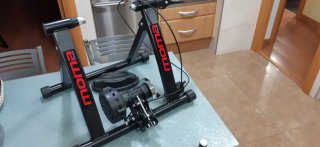 Rodillo de entrenamiento Moma Fitness
