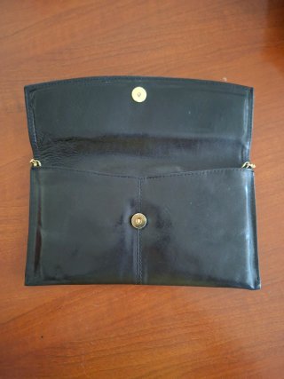Bolso de mano de cuero negro antiguo