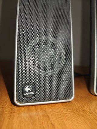 Altavoces Logitech V10 Portátiles