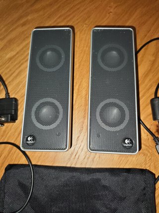 Altavoces Logitech V10 Portátiles