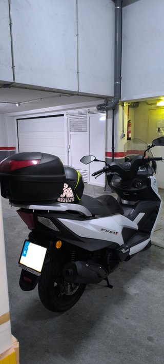 Daelim Steezer S 125cc Blanca 18.500km