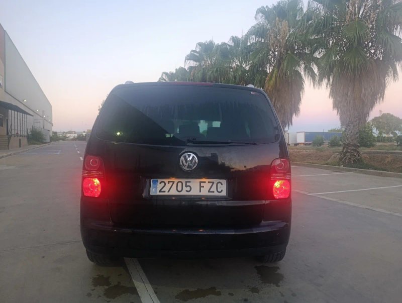 Volkswagen Touran 1.9 TDI Advance 2006, foto 4