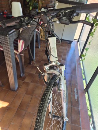 Bicicleta Peugeot CT41 (2016) + Candado + CuentaKm