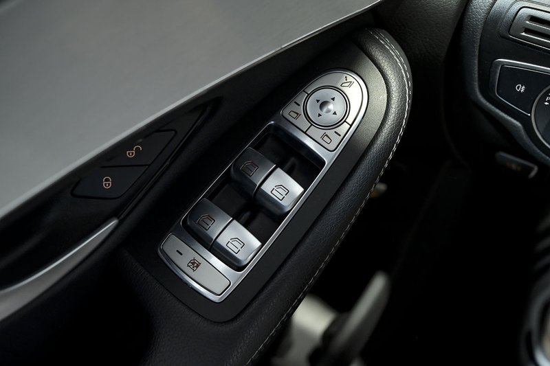 Mercedes-Benz GLC 2022, foto 26