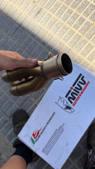 Escape Mivv Titanium Honda Hornet 600