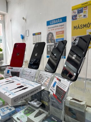 iPhone 11 128GB Negro/Rojo