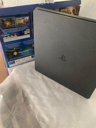PS4 Slim 500GB + 2 Mandos + Juegos