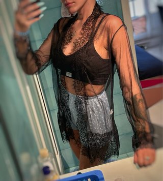 Robe peignoir negro encaje